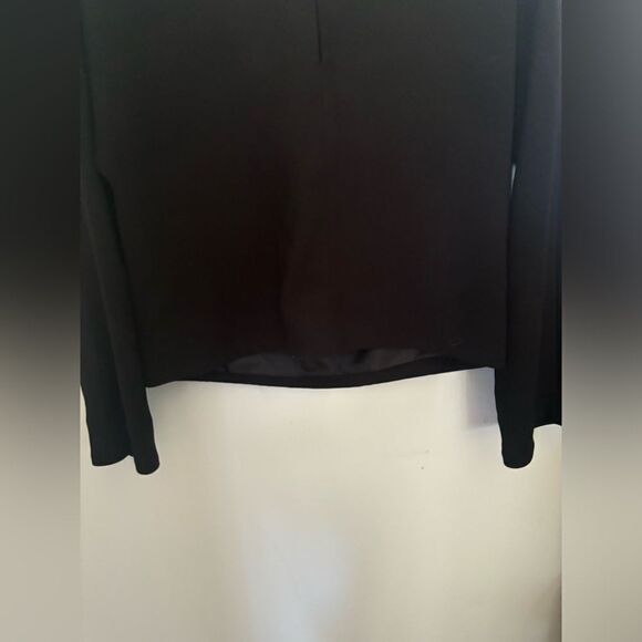 J.Crew 365 black long sleeve back zip long sleeve top with slit detail size 2 - Picture 5 of 10
